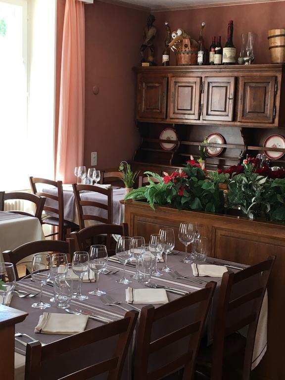 Hotel De La Gare Yvonand Екстериор снимка