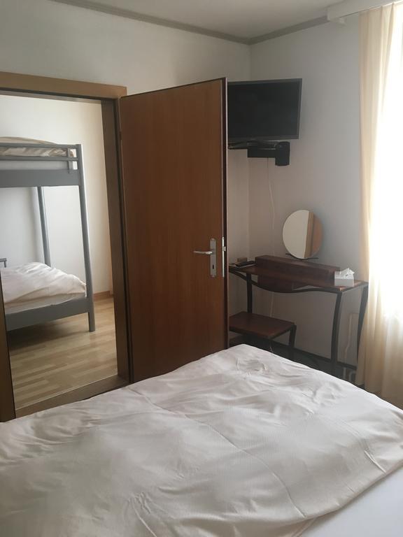 Hotel De La Gare Yvonand Екстериор снимка